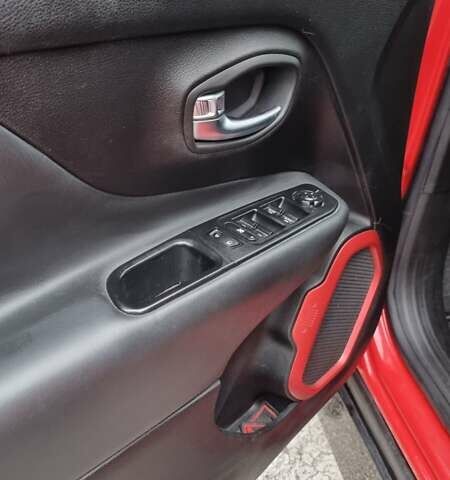 Червоний Джип Ренегат, об'ємом двигуна 2.4 л та пробігом 135 тис. км за 15500 $, фото 24 на Automoto.ua