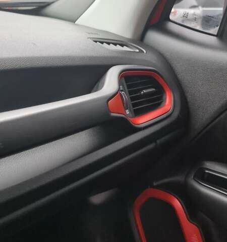 Червоний Джип Ренегат, об'ємом двигуна 2.4 л та пробігом 135 тис. км за 15500 $, фото 23 на Automoto.ua