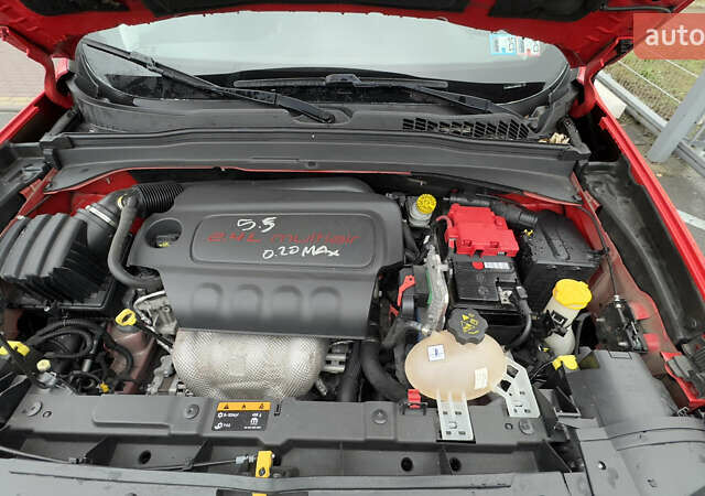 Красный Джип Ренегат, объемом двигателя 2.36 л и пробегом 141 тыс. км за 15777 $, фото 16 на Automoto.ua