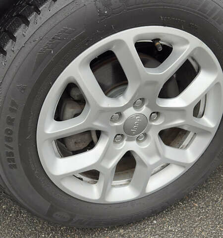 Красный Джип Ренегат, объемом двигателя 2.36 л и пробегом 141 тыс. км за 15777 $, фото 32 на Automoto.ua