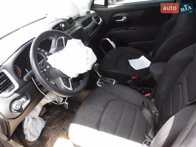 Красный Джип Ренегат, объемом двигателя 2.4 л и пробегом 148 тыс. км за 9950 $, фото 3 на Automoto.ua