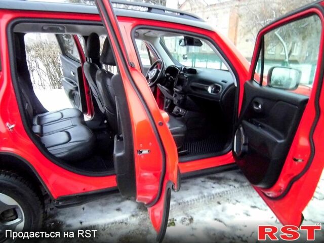 Червоний Джип Ренегат, об'ємом двигуна 1.3 л та пробігом 33 тис. км за 17500 $, фото 4 на Automoto.ua