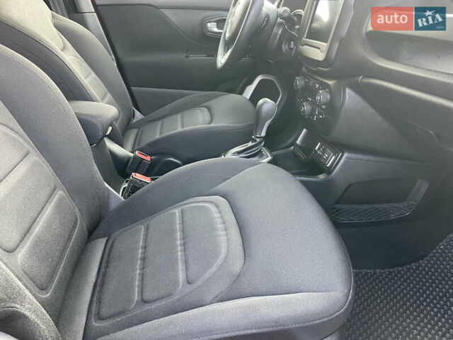 Красный Джип Ренегат, объемом двигателя 2.4 л и пробегом 126 тыс. км за 12950 $, фото 22 на Automoto.ua