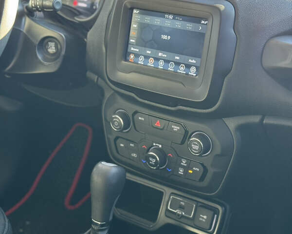 Червоний Джип Ренегат, об'ємом двигуна 2.4 л та пробігом 164 тис. км за 13999 $, фото 39 на Automoto.ua