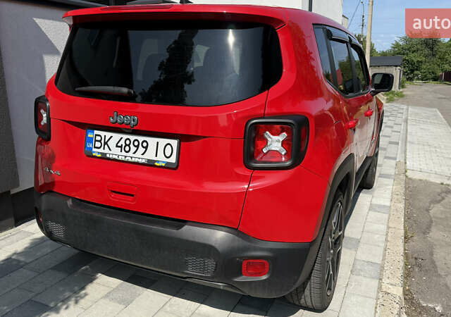 Красный Джип Ренегат, объемом двигателя 2.4 л и пробегом 85 тыс. км за 15500 $, фото 3 на Automoto.ua