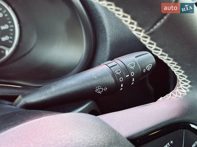 Червоний Джип Ренегат, об'ємом двигуна 2.4 л та пробігом 48 тис. км за 17200 $, фото 45 на Automoto.ua