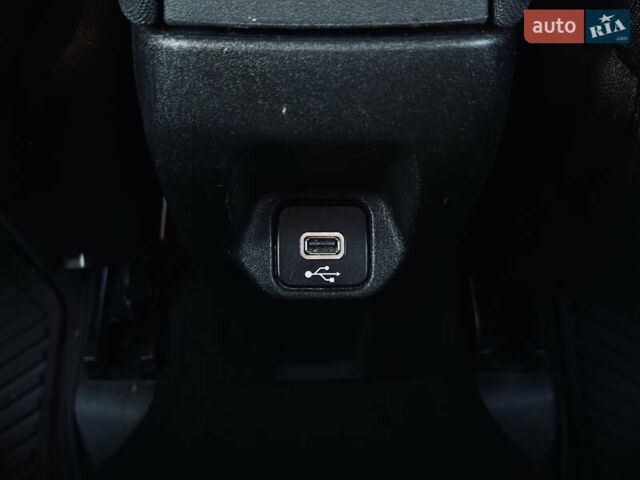 Червоний Джип Ренегат, об'ємом двигуна 2.4 л та пробігом 48 тис. км за 17200 $, фото 40 на Automoto.ua