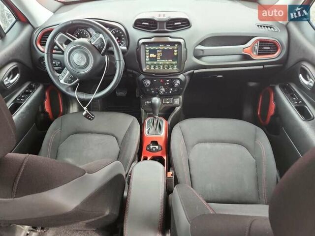 Красный Джип Ренегат, объемом двигателя 1.33 л и пробегом 96 тыс. км за 2300 $, фото 4 на Automoto.ua
