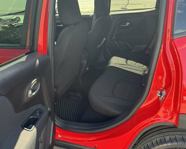 Красный Джип Ренегат, объемом двигателя 2.4 л и пробегом 68 тыс. км за 16000 $, фото 3 на Automoto.ua