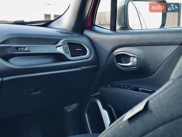 Червоний Джип Ренегат, об'ємом двигуна 2.4 л та пробігом 48 тис. км за 17200 $, фото 30 на Automoto.ua