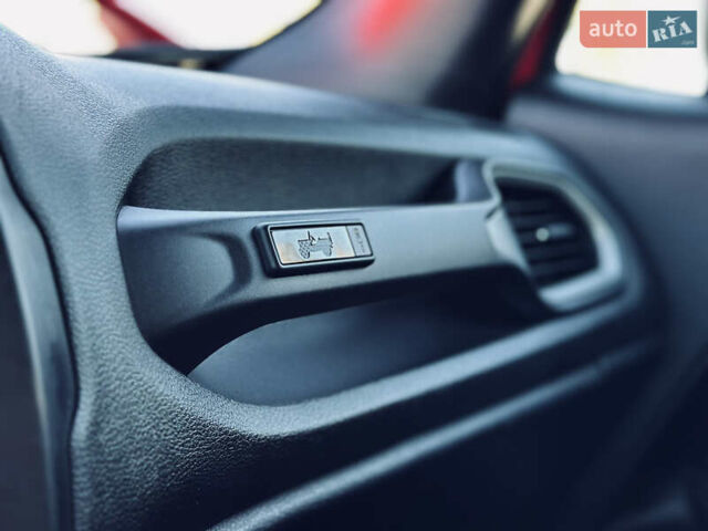 Червоний Джип Ренегат, об'ємом двигуна 2.4 л та пробігом 48 тис. км за 17200 $, фото 48 на Automoto.ua