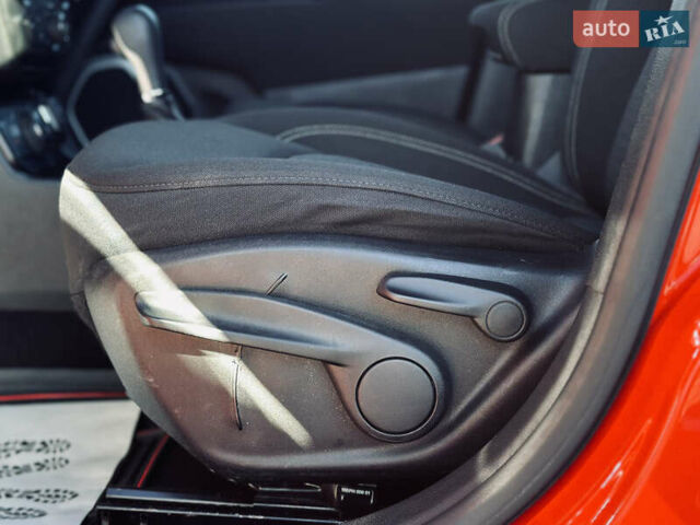 Червоний Джип Ренегат, об'ємом двигуна 2.4 л та пробігом 48 тис. км за 17200 $, фото 25 на Automoto.ua