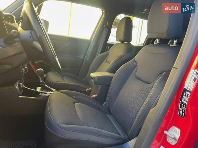 Красный Джип Ренегат, объемом двигателя 1.33 л и пробегом 32 тыс. км за 19950 $, фото 26 на Automoto.ua