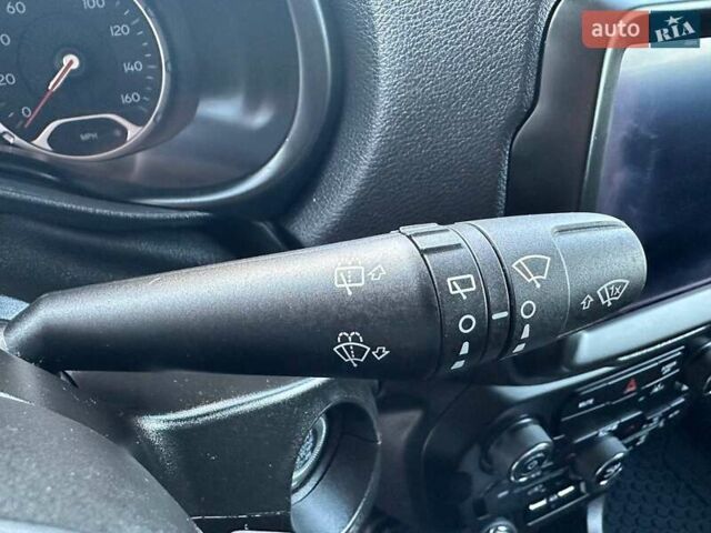 Красный Джип Ренегат, объемом двигателя 1.33 л и пробегом 17 тыс. км за 16999 $, фото 87 на Automoto.ua