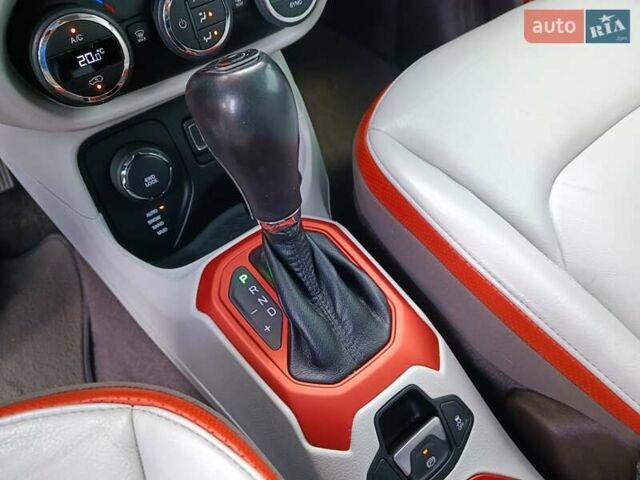 Джип Ренегат, объемом двигателя 2.36 л и пробегом 187 тыс. км за 11900 $, фото 35 на Automoto.ua