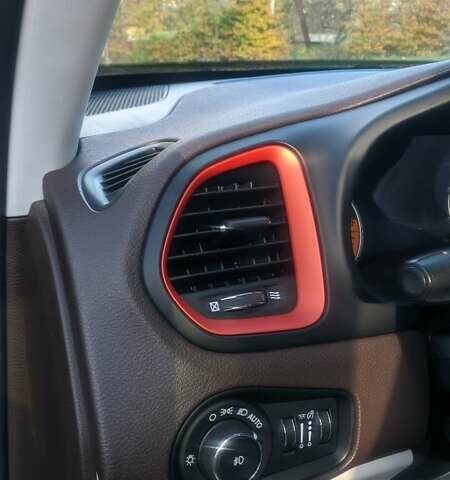 Джип Ренегат, объемом двигателя 2.36 л и пробегом 187 тыс. км за 11900 $, фото 23 на Automoto.ua