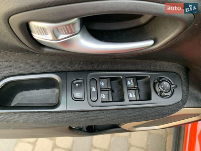 Джип Ренегат, об'ємом двигуна 2.36 л та пробігом 180 тис. км за 12500 $, фото 10 на Automoto.ua