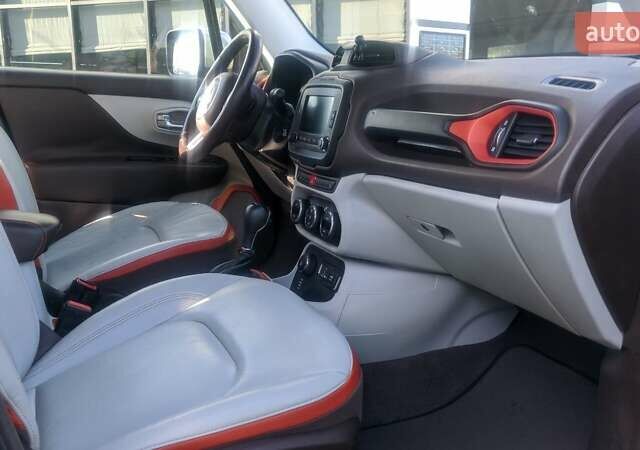 Джип Ренегат, объемом двигателя 2.36 л и пробегом 187 тыс. км за 11900 $, фото 24 на Automoto.ua