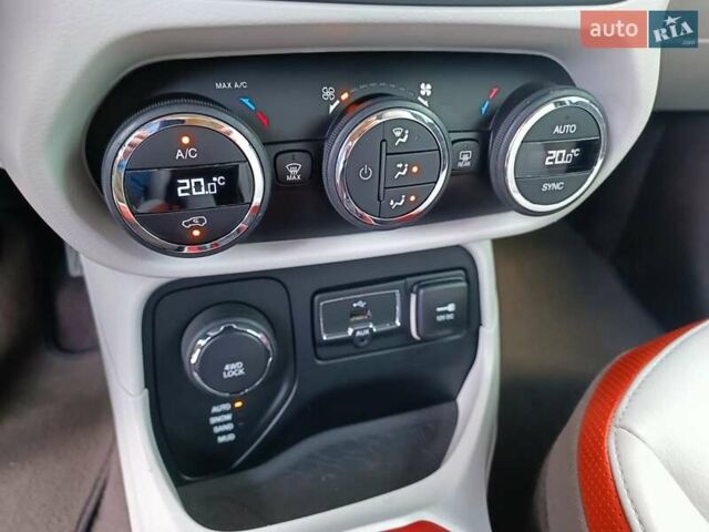 Джип Ренегат, объемом двигателя 2.36 л и пробегом 187 тыс. км за 11900 $, фото 33 на Automoto.ua