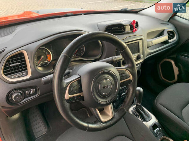 Джип Ренегат, об'ємом двигуна 2.36 л та пробігом 180 тис. км за 12500 $, фото 9 на Automoto.ua