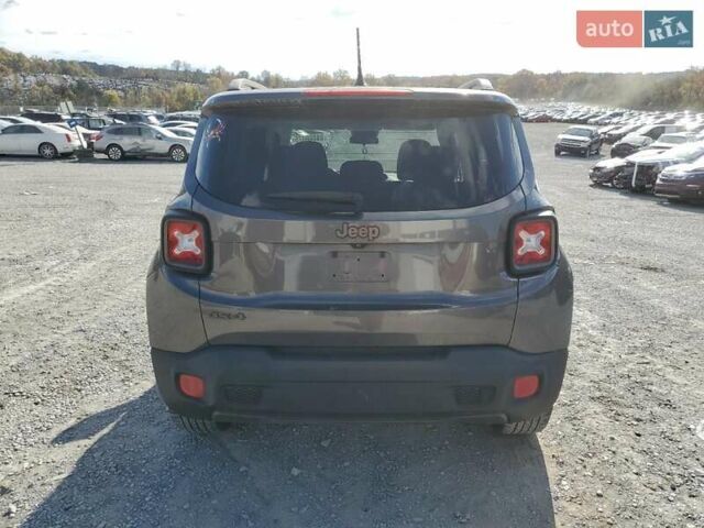 Джип Ренегат, об'ємом двигуна 2.4 л та пробігом 127 тис. км за 1200 $, фото 5 на Automoto.ua