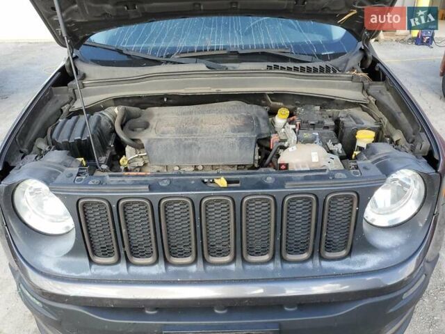 Джип Ренегат, об'ємом двигуна 2.4 л та пробігом 127 тис. км за 1200 $, фото 11 на Automoto.ua