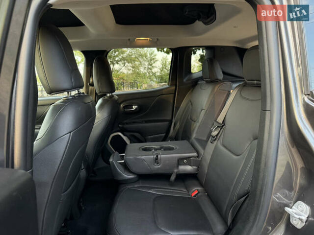 Джип Ренегат, объемом двигателя 2.36 л и пробегом 152 тыс. км за 12700 $, фото 10 на Automoto.ua