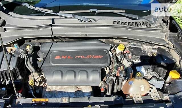 Джип Ренегат, об'ємом двигуна 2.36 л та пробігом 150 тис. км за 13000 $, фото 2 на Automoto.ua