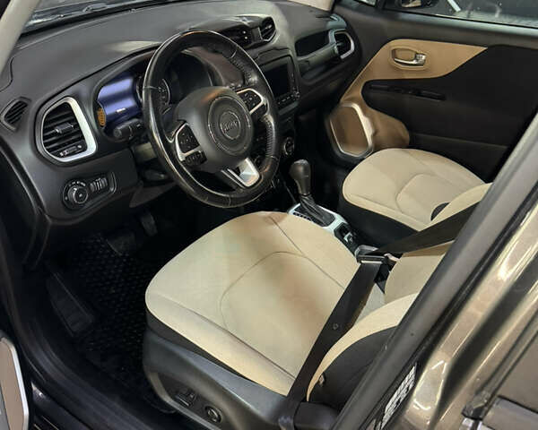 Джип Ренегат, объемом двигателя 2.36 л и пробегом 68 тыс. км за 10250 $, фото 3 на Automoto.ua