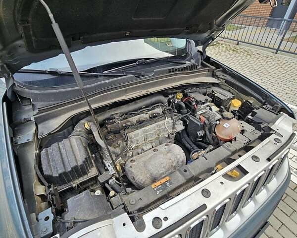 Джип Ренегат, об'ємом двигуна 2.36 л та пробігом 160 тис. км за 13600 $, фото 8 на Automoto.ua
