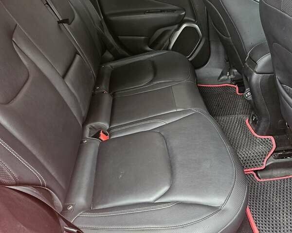 Джип Ренегат, объемом двигателя 2.36 л и пробегом 106 тыс. км за 15000 $, фото 17 на Automoto.ua