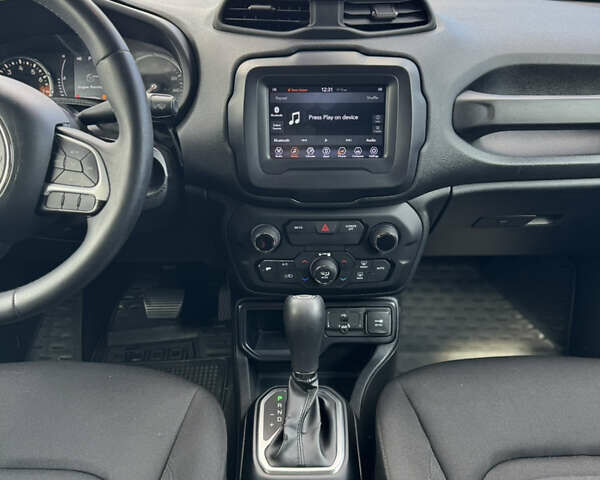 Джип Ренегат, объемом двигателя 2.36 л и пробегом 150 тыс. км за 12000 $, фото 8 на Automoto.ua