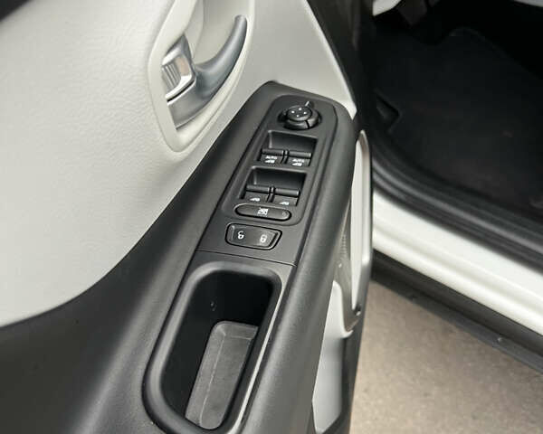 Джип Ренегат, объемом двигателя 2.36 л и пробегом 74 тыс. км за 15299 $, фото 51 на Automoto.ua