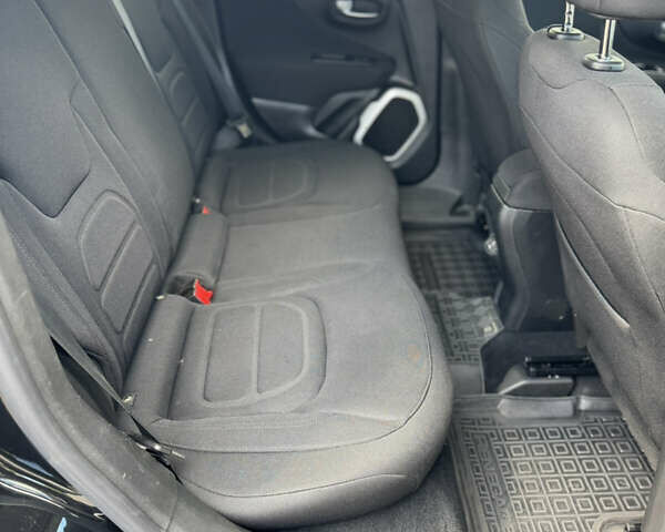 Джип Ренегат, объемом двигателя 2.36 л и пробегом 150 тыс. км за 12000 $, фото 9 на Automoto.ua