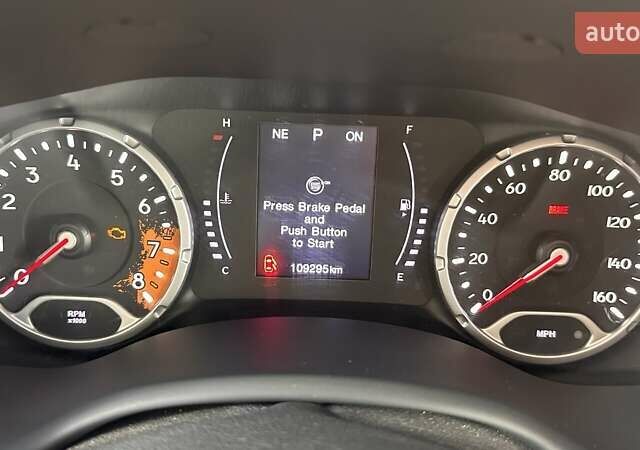 Джип Ренегат, об'ємом двигуна 2.36 л та пробігом 110 тис. км за 13200 $, фото 13 на Automoto.ua