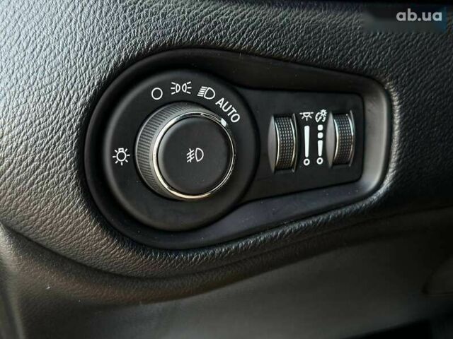Джип Ренегат, об'ємом двигуна 1.3 л та пробігом 56 тис. км за 14490 $, фото 26 на Automoto.ua
