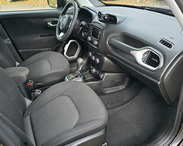 Джип Ренегат, объемом двигателя 2.4 л и пробегом 73 тыс. км за 16000 $, фото 4 на Automoto.ua