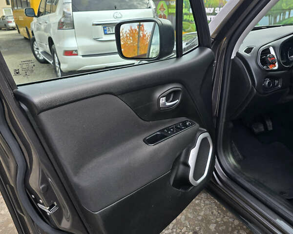 Джип Ренегат, объемом двигателя 2.4 л и пробегом 73 тыс. км за 16000 $, фото 7 на Automoto.ua