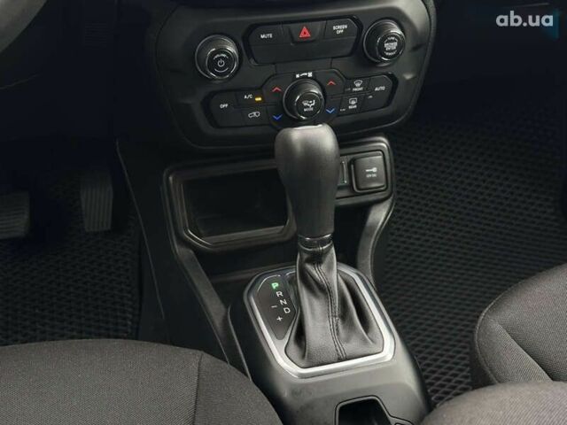 Джип Ренегат, объемом двигателя 2.4 л и пробегом 132 тыс. км за 14450 $, фото 26 на Automoto.ua