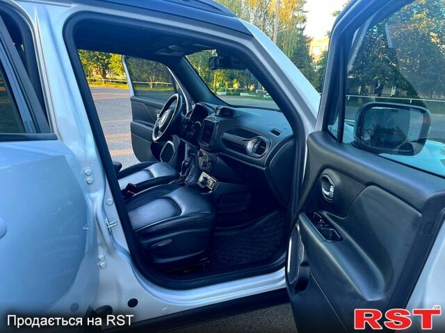 Джип Ренегат, объемом двигателя 1.3 л и пробегом 109 тыс. км за 16500 $, фото 6 на Automoto.ua