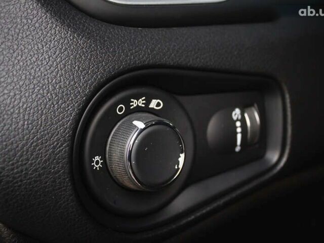 Джип Ренегат, об'ємом двигуна 0 л та пробігом 58 тис. км за 17500 $, фото 24 на Automoto.ua