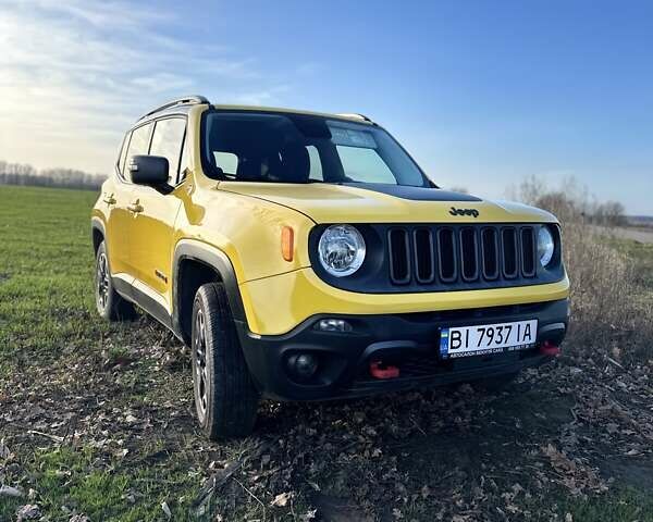 Желтый Джип Ренегат, объемом двигателя 2.36 л и пробегом 187 тыс. км за 12500 $, фото 2 на Automoto.ua