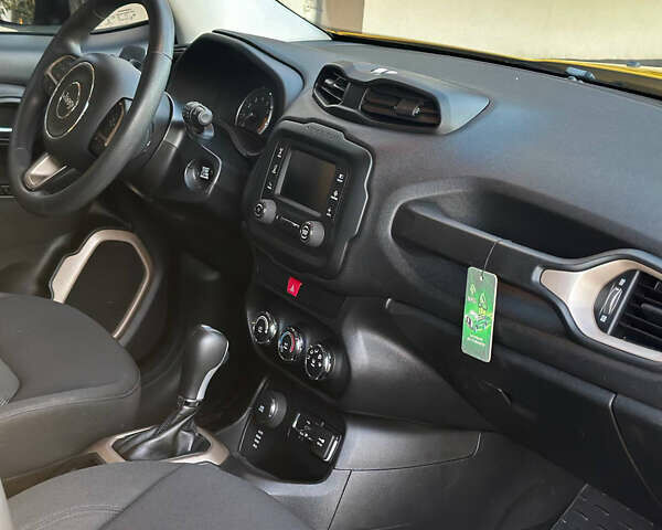 Жовтий Джип Ренегат, об'ємом двигуна 2.36 л та пробігом 194 тис. км за 11600 $, фото 5 на Automoto.ua