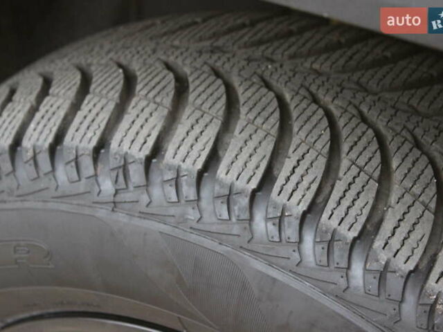 Желтый Джип Ренегат, объемом двигателя 2.36 л и пробегом 197 тыс. км за 11999 $, фото 12 на Automoto.ua