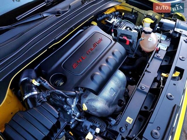 Жовтий Джип Ренегат, об'ємом двигуна 2.36 л та пробігом 78 тис. км за 11700 $, фото 20 на Automoto.ua