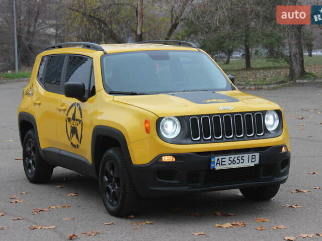 Желтый Джип Ренегат, объемом двигателя 2.36 л и пробегом 197 тыс. км за 11999 $, фото 4 на Automoto.ua