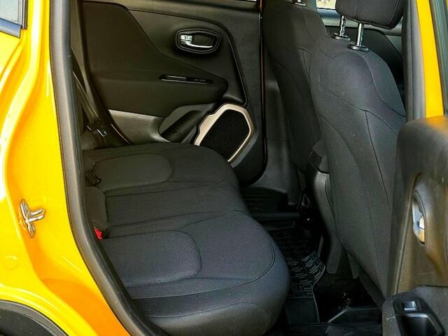 Жовтий Джип Ренегат, об'ємом двигуна 2.4 л та пробігом 194 тис. км за 11600 $, фото 4 на Automoto.ua