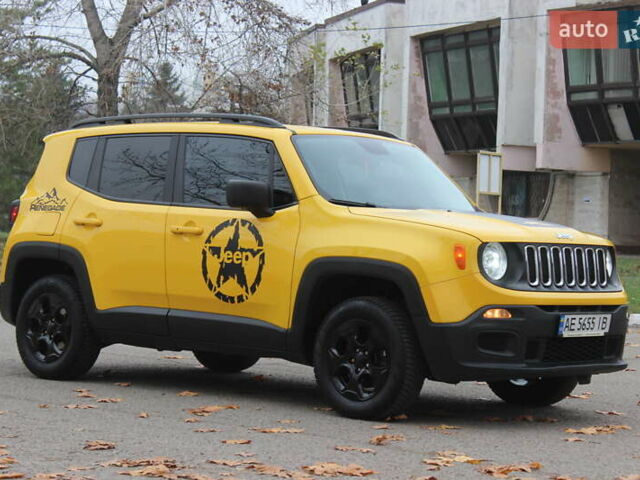 Желтый Джип Ренегат, объемом двигателя 2.36 л и пробегом 197 тыс. км за 11999 $, фото 5 на Automoto.ua
