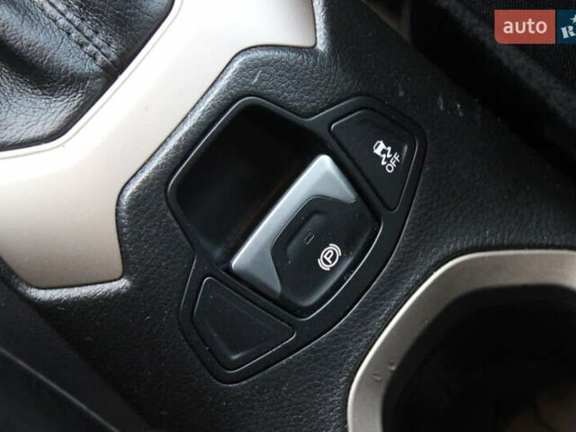 Желтый Джип Ренегат, объемом двигателя 2.36 л и пробегом 197 тыс. км за 11999 $, фото 31 на Automoto.ua