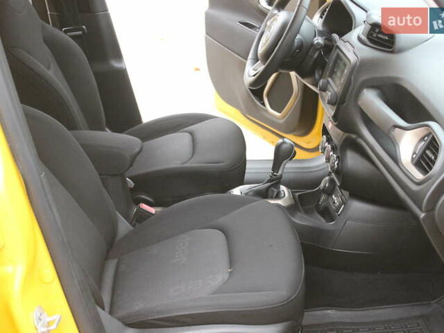 Желтый Джип Ренегат, объемом двигателя 2.36 л и пробегом 197 тыс. км за 11999 $, фото 24 на Automoto.ua